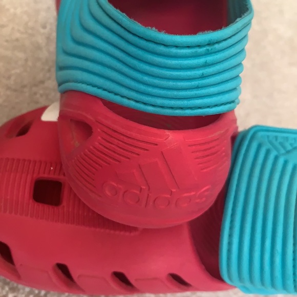 Adidas water rubber shoes size 2 - Picture 7 of 8